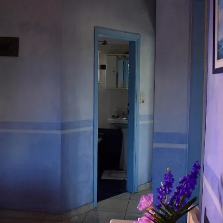 Victoria Apartment